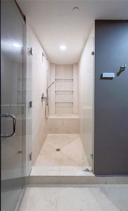 В аренду: $3,550 (1 спален, 1 ванн, 597 Квадратных фут)
