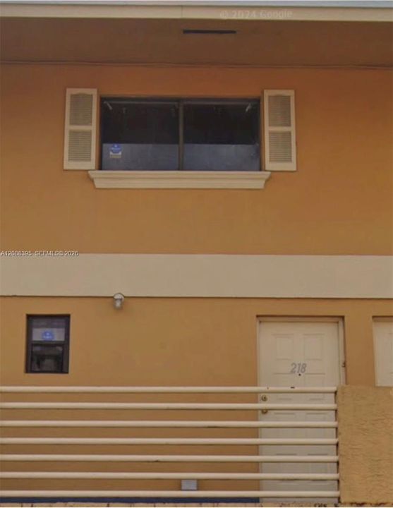 For Rent: $2,300 (2 beds, 1 baths, 1025 Square Feet)