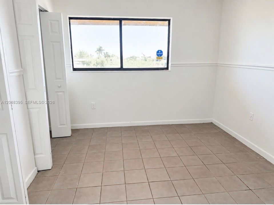 For Rent: $2,300 (2 beds, 1 baths, 1025 Square Feet)