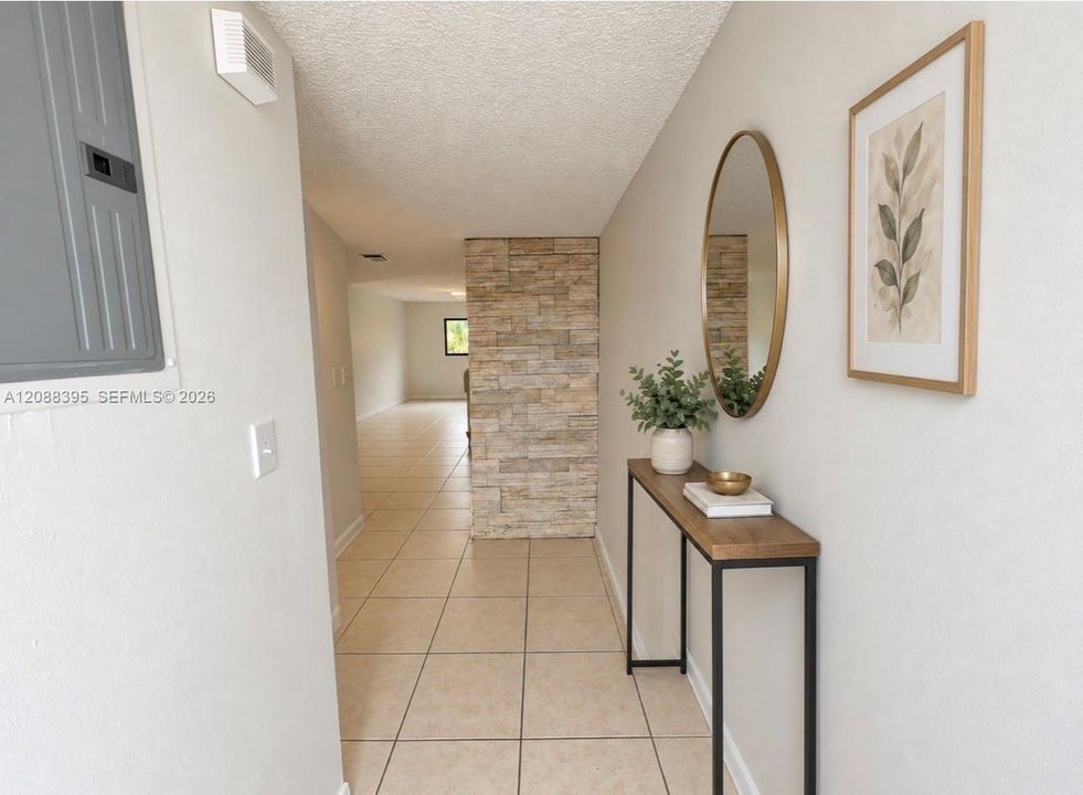 For Rent: $2,300 (2 beds, 1 baths, 1025 Square Feet)