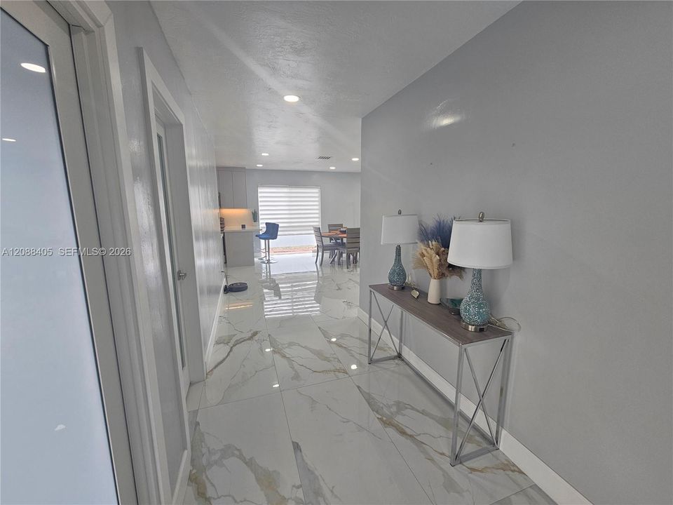 For Sale: $785,000 (4 beds, 2 baths, 1992 Square Feet)