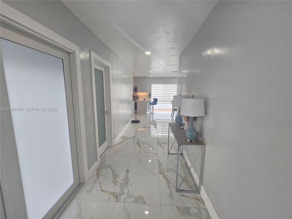 For Sale: $785,000 (4 beds, 2 baths, 1992 Square Feet)
