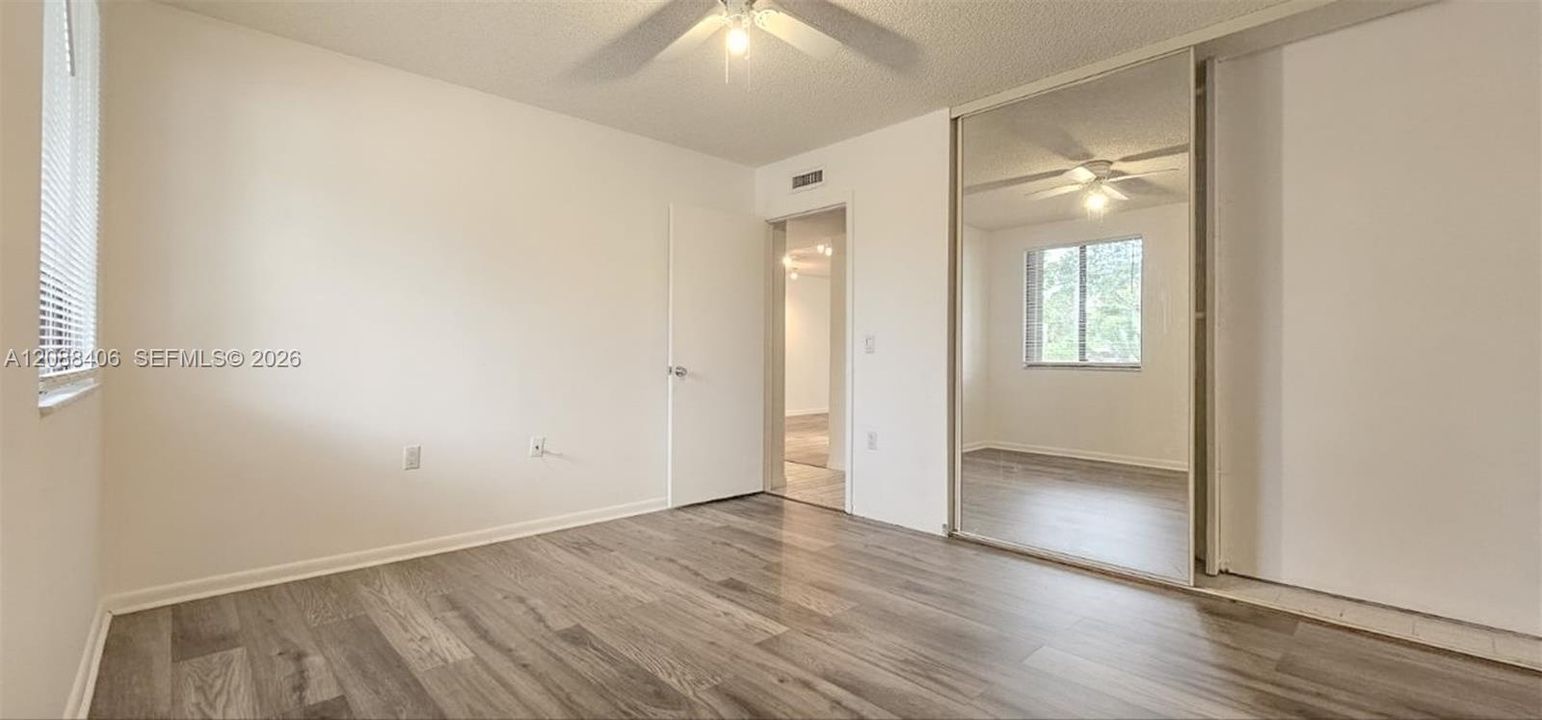For Sale: $195,000 (2 beds, 2 baths, 1385 Square Feet)