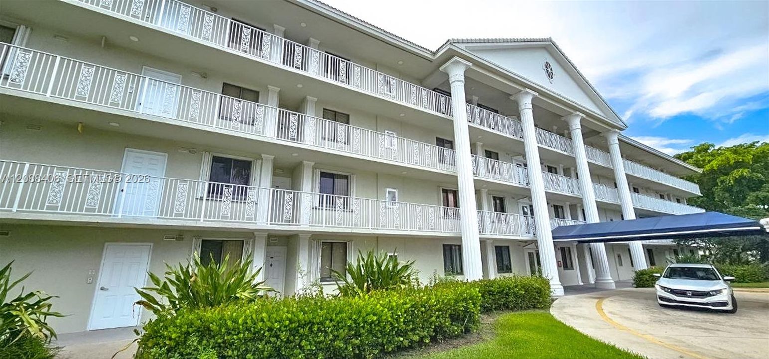 For Sale: $195,000 (2 beds, 2 baths, 1385 Square Feet)