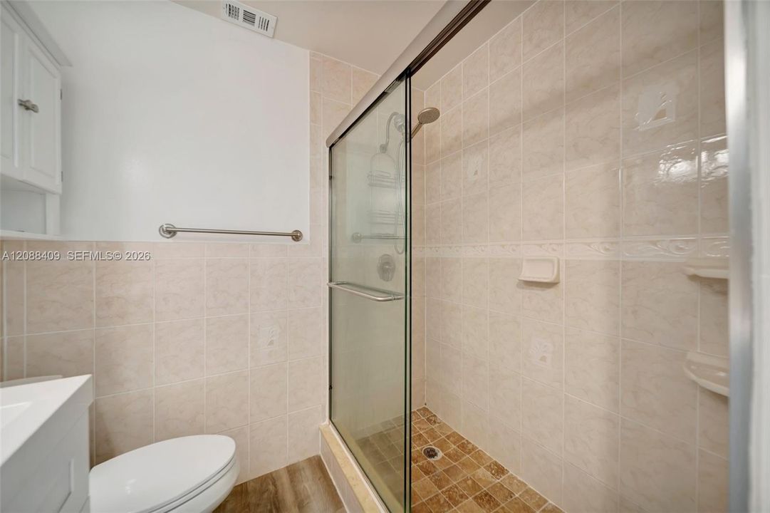 For Sale: $345,000 (3 beds, 2 baths, 1330 Square Feet)