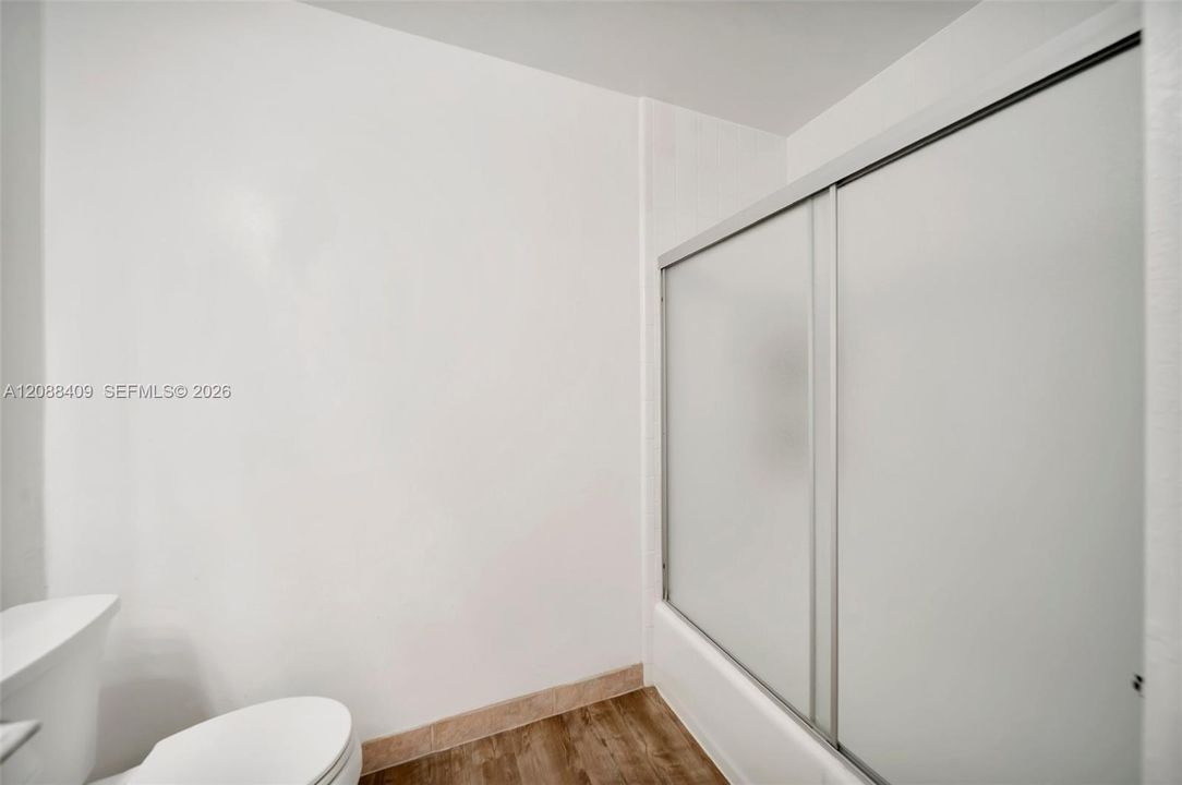 For Sale: $345,000 (3 beds, 2 baths, 1330 Square Feet)