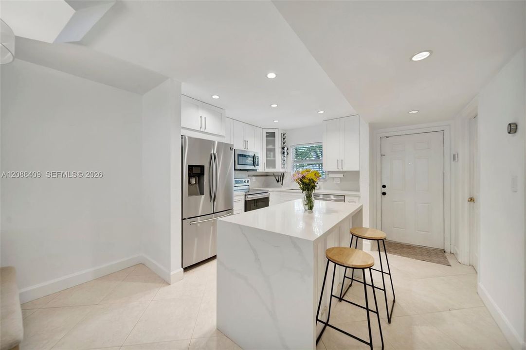 For Sale: $345,000 (3 beds, 2 baths, 1330 Square Feet)