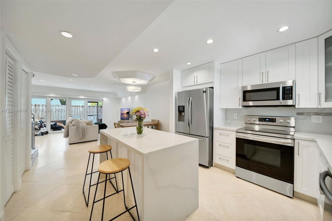 For Sale: $345,000 (3 beds, 2 baths, 1330 Square Feet)
