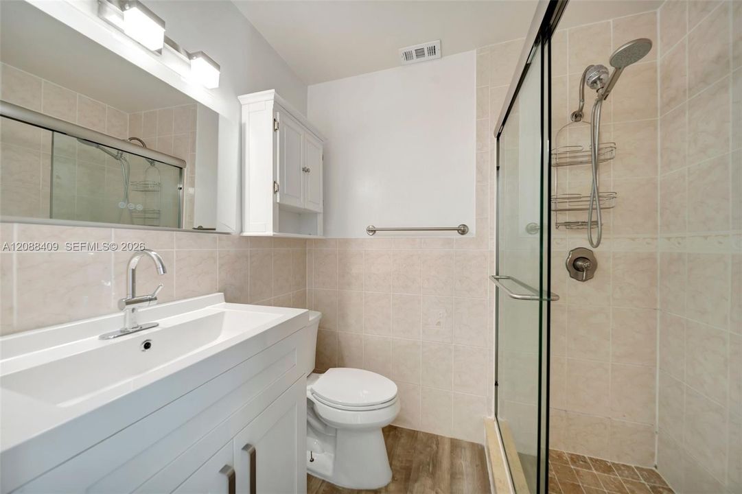 For Sale: $345,000 (3 beds, 2 baths, 1330 Square Feet)