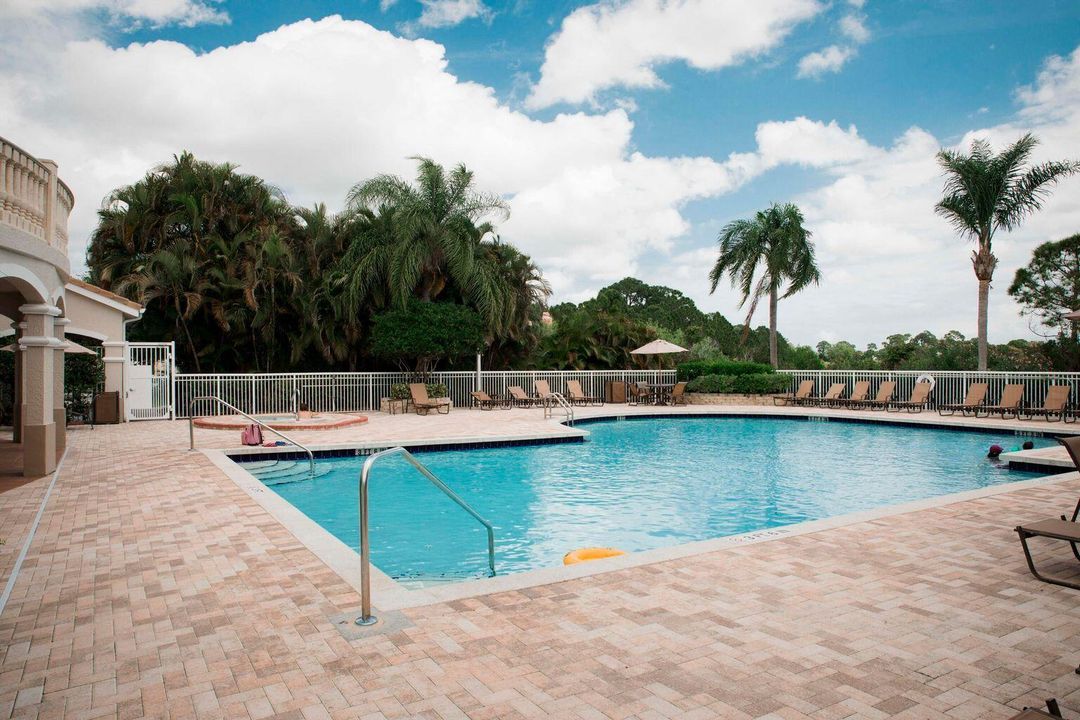 pool corner view