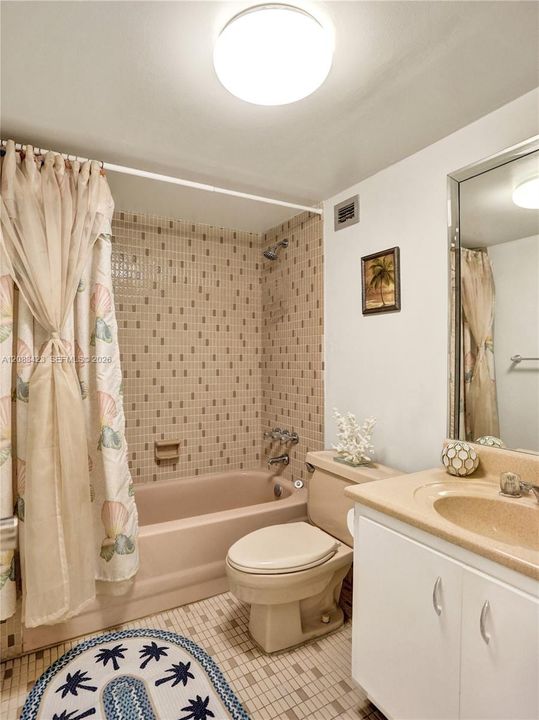 For Sale: $369,000 (2 beds, 2 baths, 1230 Square Feet)