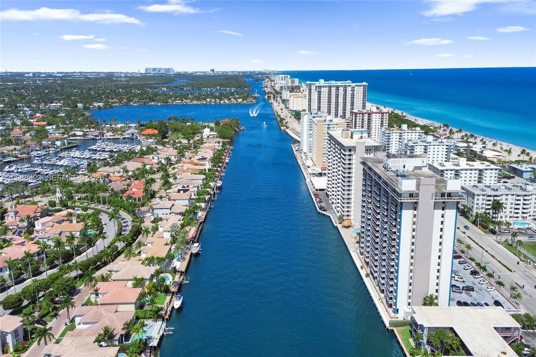 For Sale: $369,000 (2 beds, 2 baths, 1230 Square Feet)