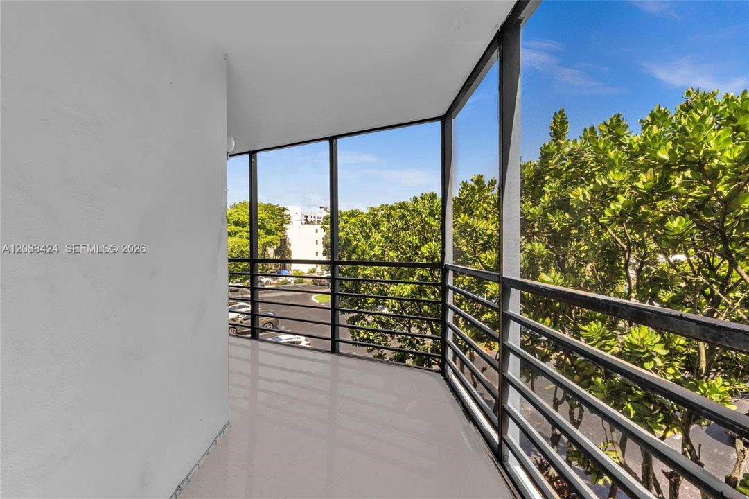 SERENCE BALCONY