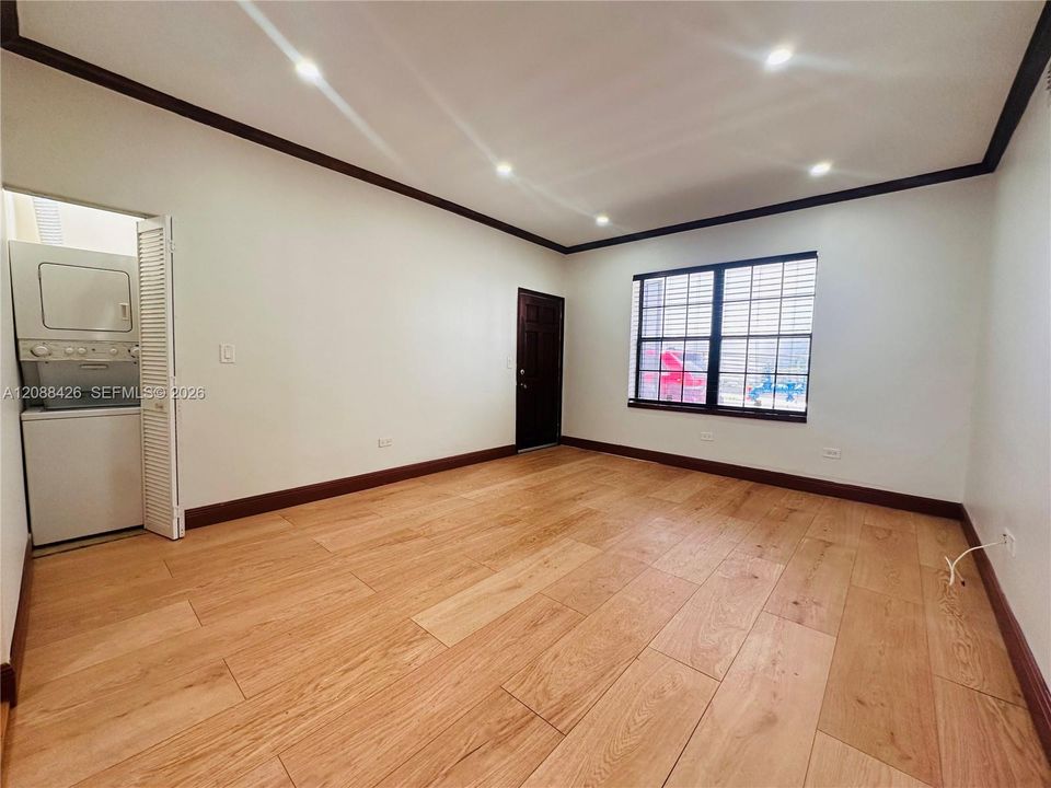 В аренду: $3,600 (2 спален, 2 ванн, 1100 Квадратных фут)