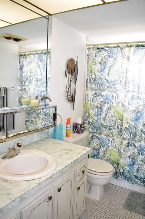 For Sale: $84,000 (1 beds, 1 baths, 750 Square Feet)