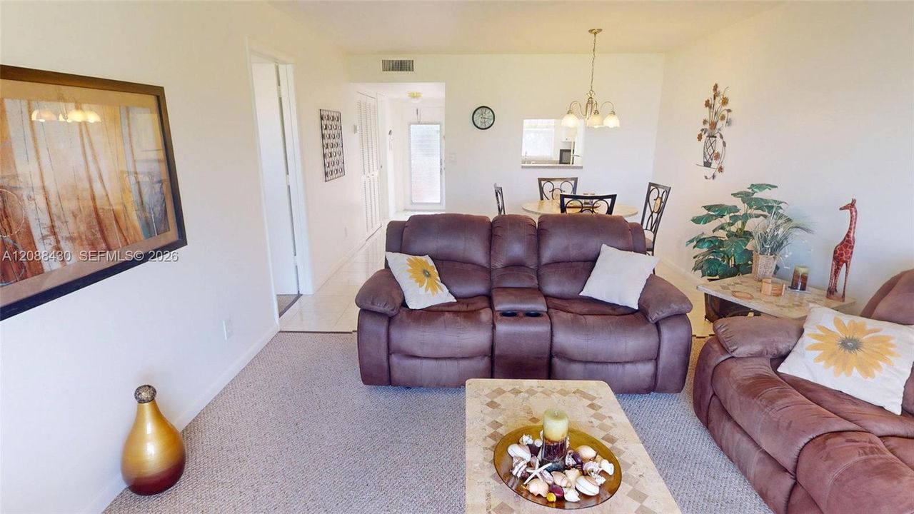 For Sale: $84,000 (1 beds, 1 baths, 750 Square Feet)
