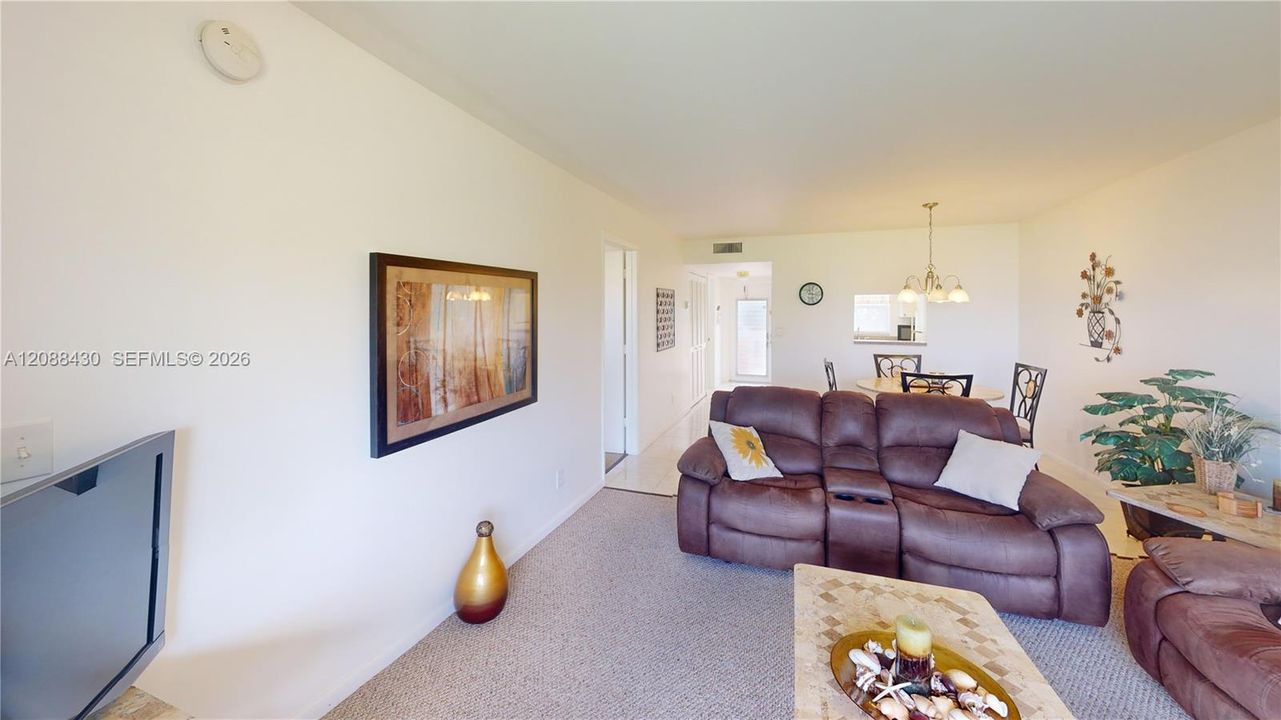 For Sale: $84,000 (1 beds, 1 baths, 750 Square Feet)