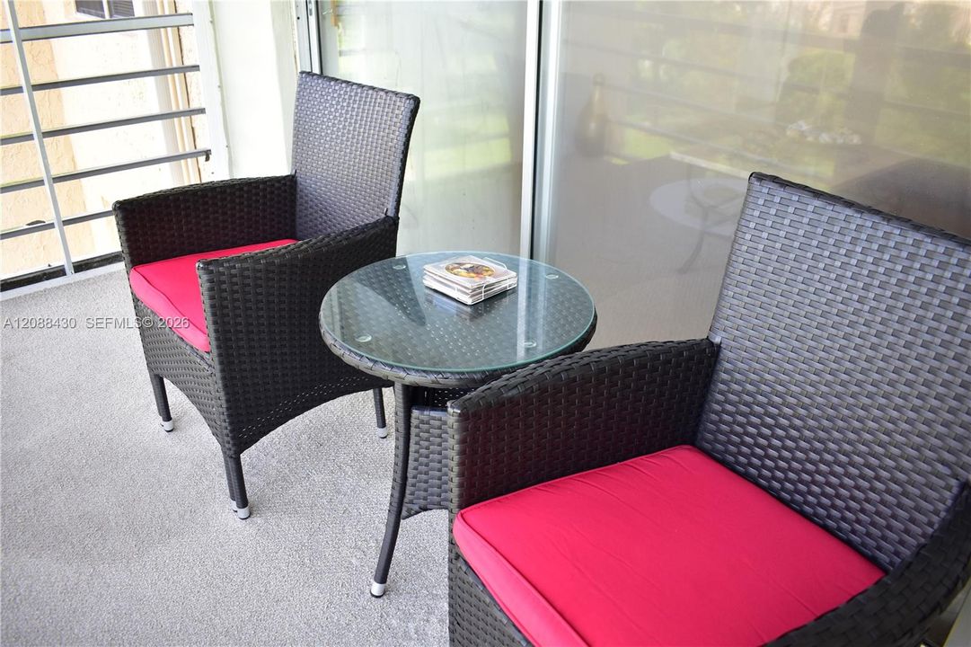 For Sale: $84,000 (1 beds, 1 baths, 750 Square Feet)