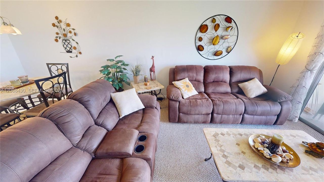For Sale: $84,000 (1 beds, 1 baths, 750 Square Feet)