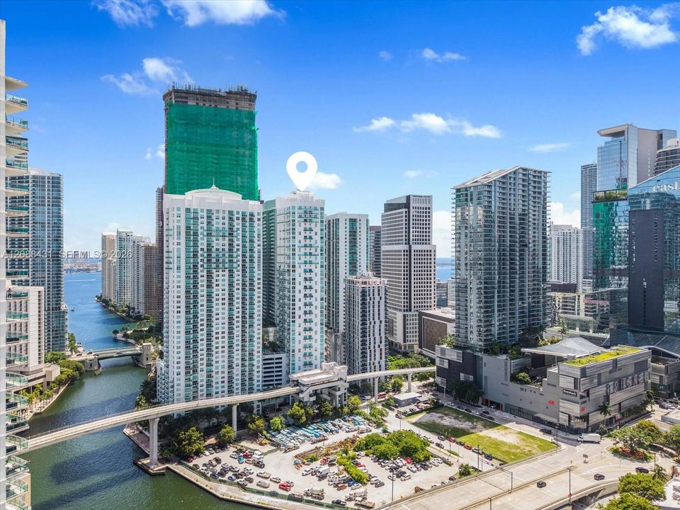 На продажу: $699,000 (2 спален, 2 ванн, 1267 Квадратных фут)