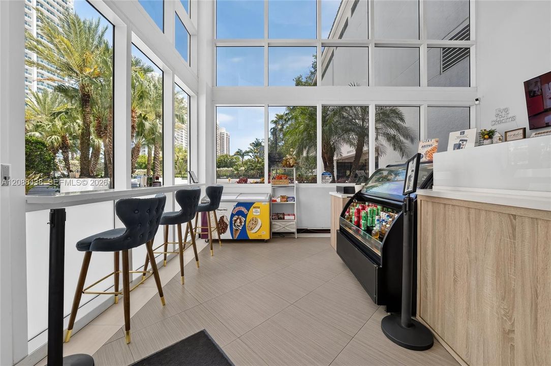 For Sale: $3,888,888 (3 beds, 3 baths, 3073 Square Feet)