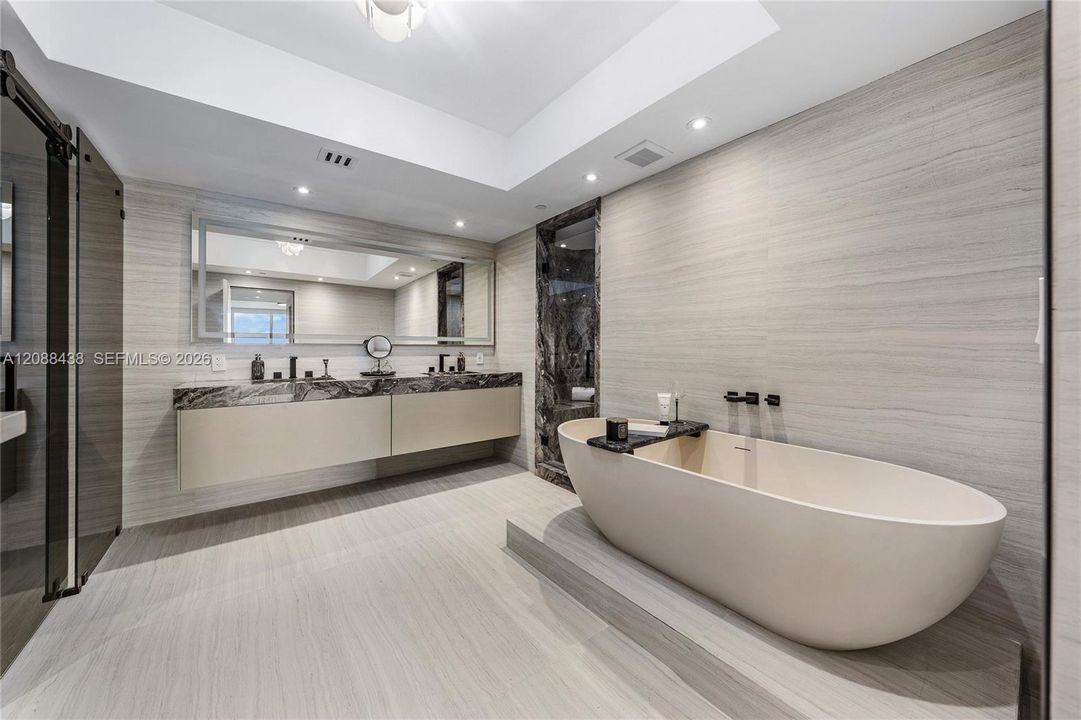 For Sale: $3,888,888 (3 beds, 3 baths, 3073 Square Feet)