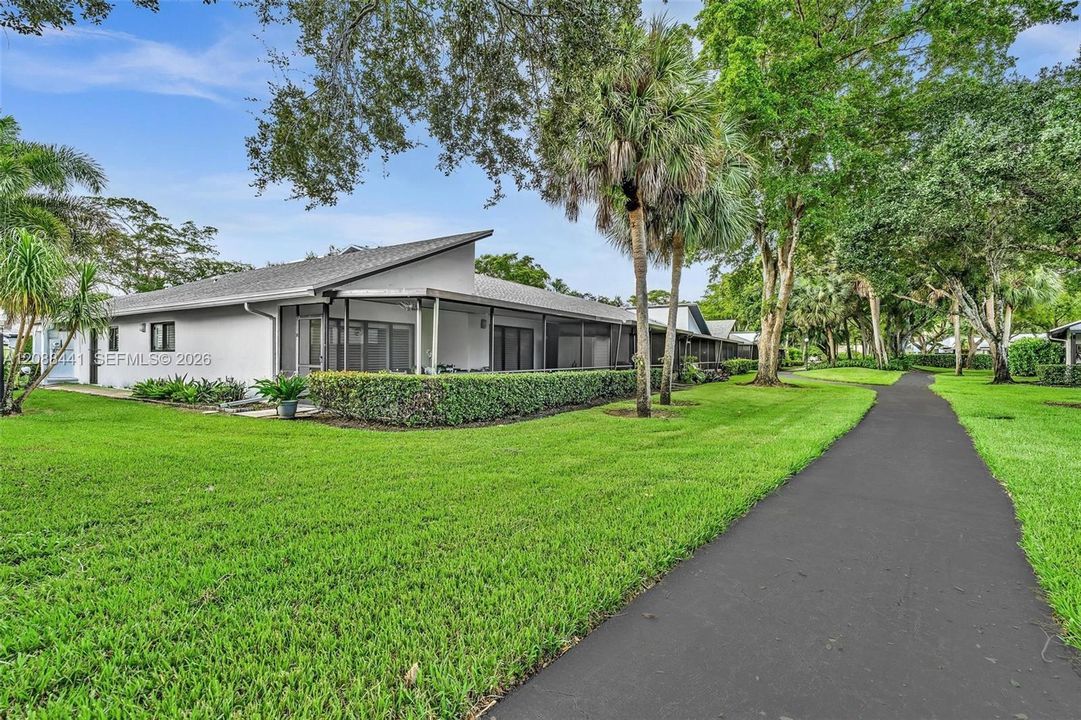 For Sale: $550,000 (3 beds, 2 baths, 1500 Square Feet)
