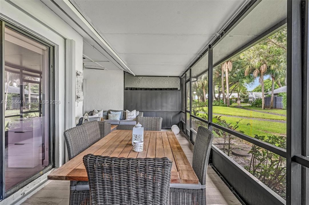 For Sale: $550,000 (3 beds, 2 baths, 1500 Square Feet)