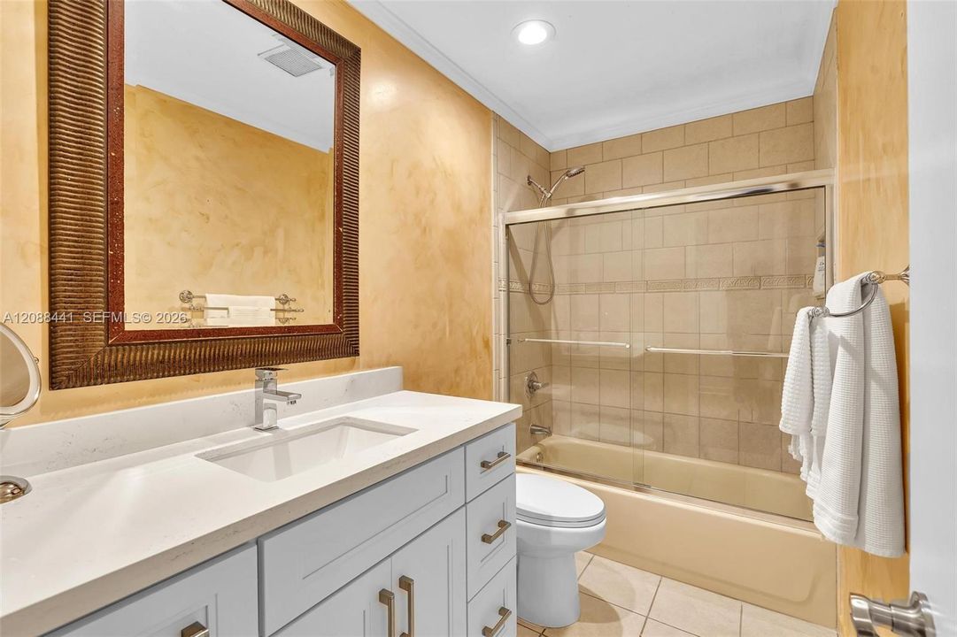 For Sale: $550,000 (3 beds, 2 baths, 1500 Square Feet)