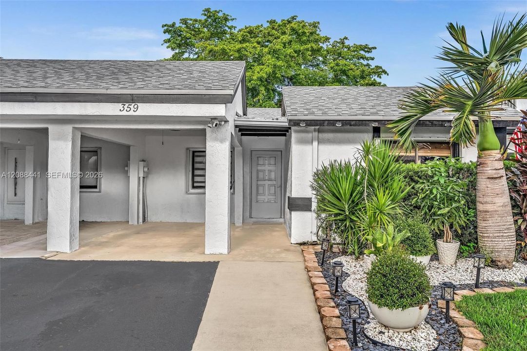 For Sale: $550,000 (3 beds, 2 baths, 1500 Square Feet)