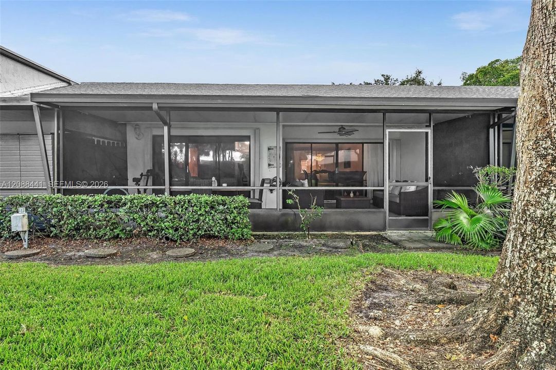 For Sale: $550,000 (3 beds, 2 baths, 1500 Square Feet)