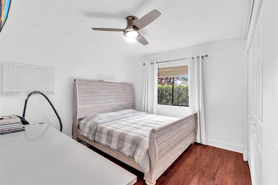For Sale: $550,000 (3 beds, 2 baths, 1500 Square Feet)