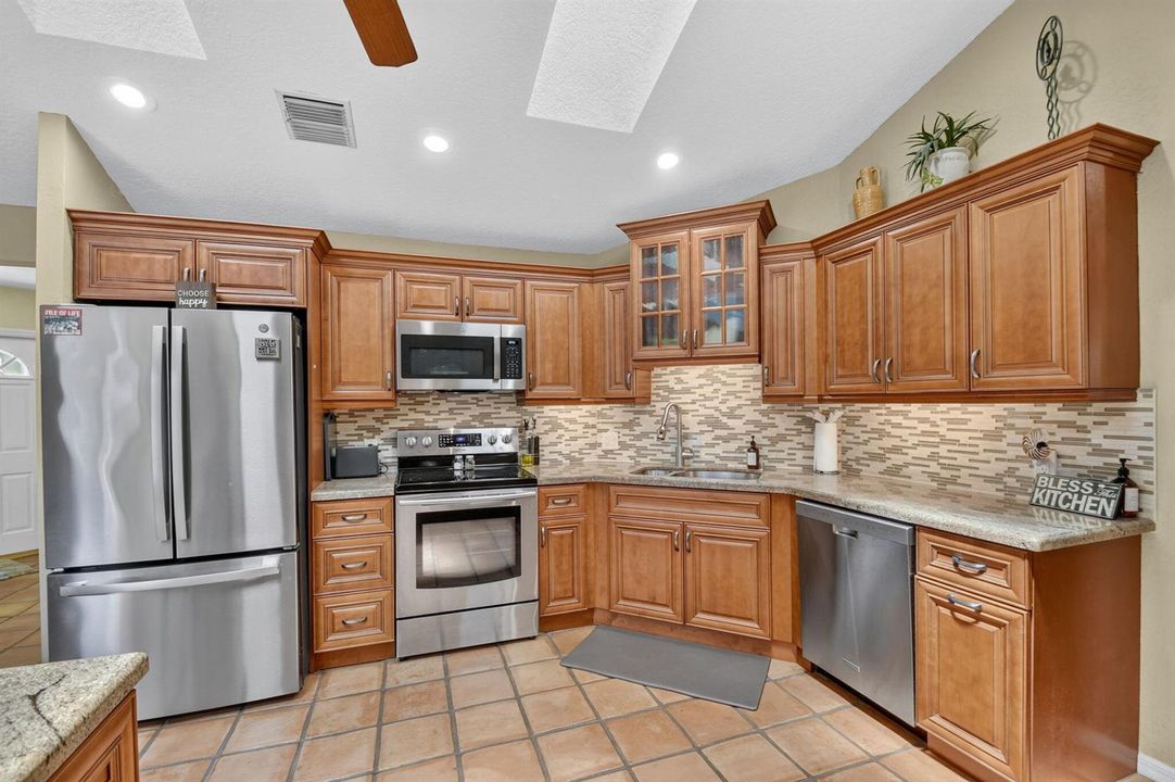Huge kitchen!