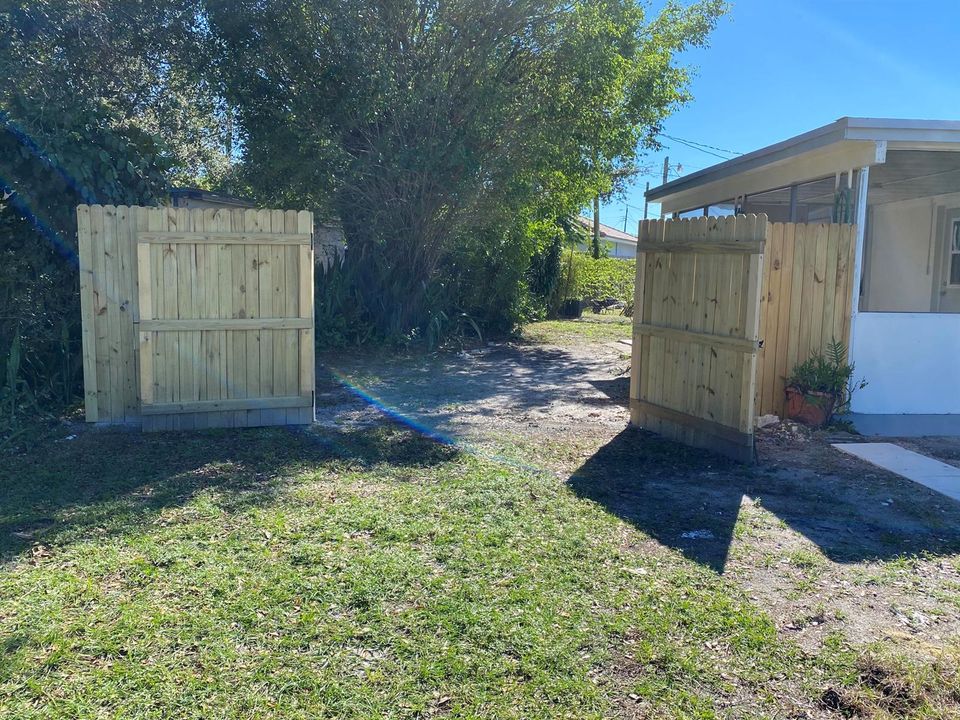11 Foot Fence Opening