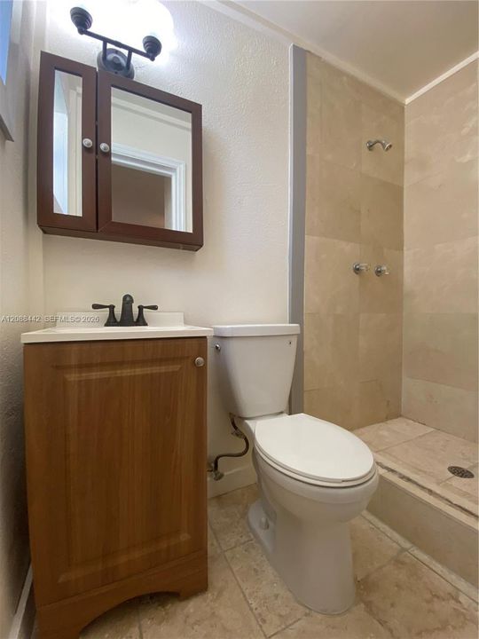 В аренду: $2,900 (3 спален, 2 ванн, 1350 Квадратных фут)