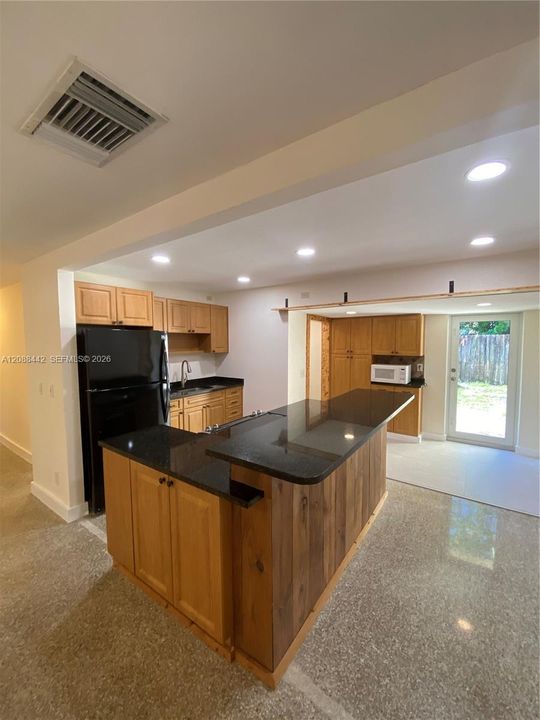 В аренду: $2,900 (3 спален, 2 ванн, 1350 Квадратных фут)