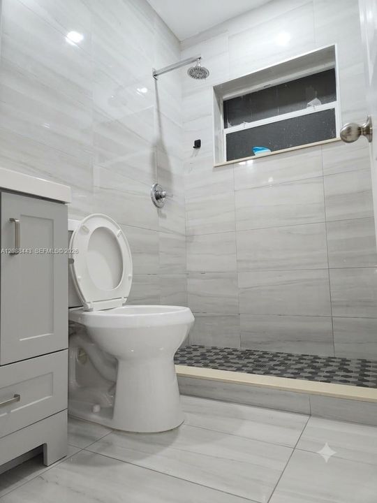 В аренду: $2,800 (3 спален, 1 ванн, 1136 Квадратных фут)