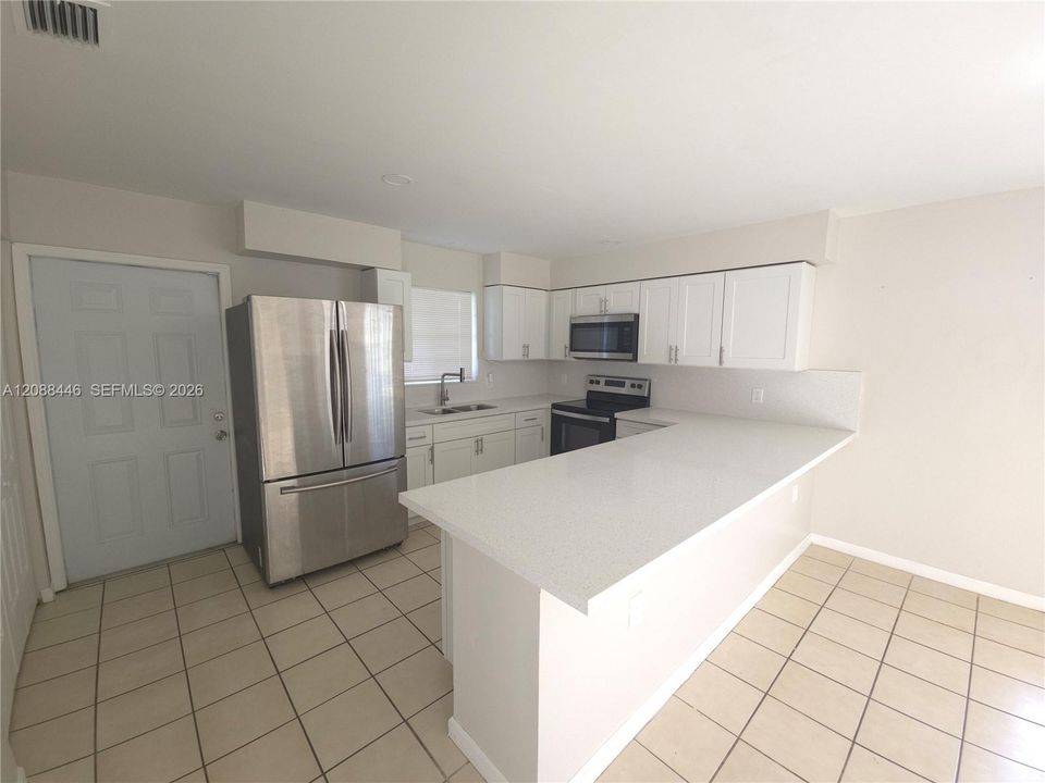 For Rent: $2,650 (3 beds, 2 baths, 1356 Square Feet)