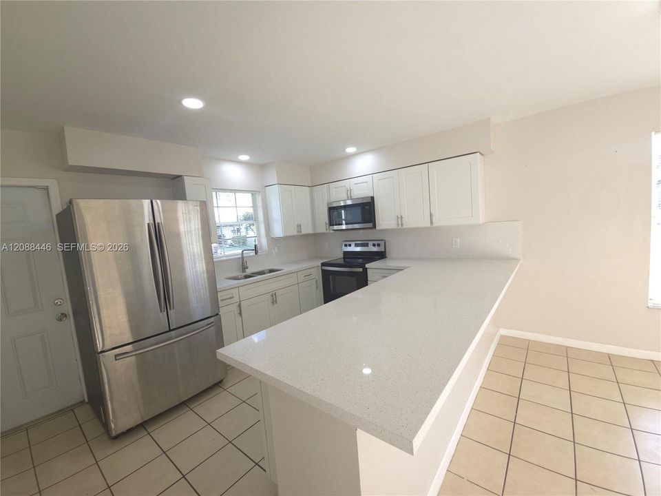 For Rent: $2,650 (3 beds, 2 baths, 1356 Square Feet)
