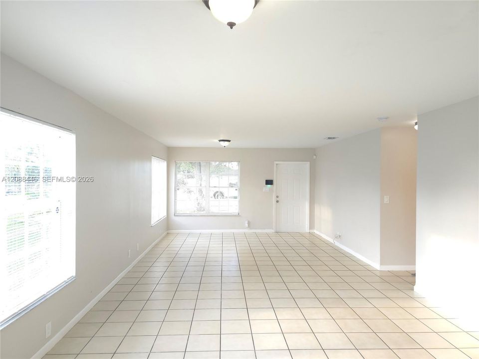 For Rent: $2,650 (3 beds, 2 baths, 1356 Square Feet)
