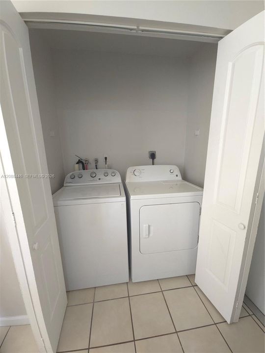 For Rent: $2,650 (3 beds, 2 baths, 1356 Square Feet)