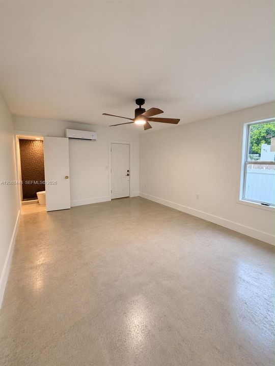 En Venta: $599,900 (3 camas, 3 baños, 1092 Pies cuadrados)