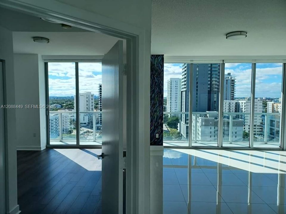 For Rent: $4,000 (2 beds, 2 baths, 1174 Square Feet)