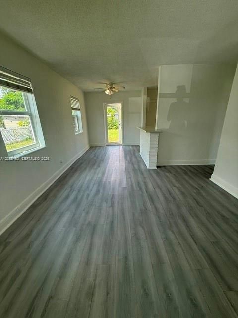 В аренду: $2,250 (3 спален, 1 ванн, 0 Квадратных фут)