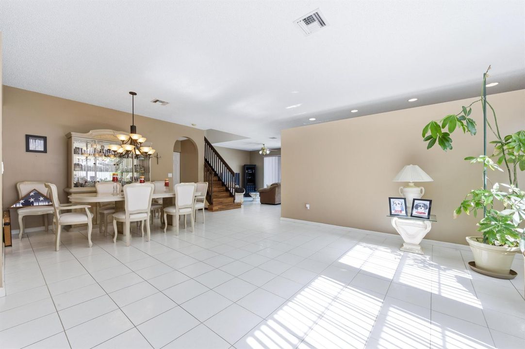 2430_Westmont_Dr_RPB_010