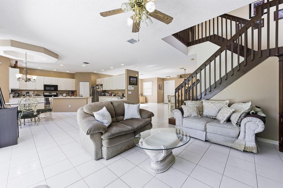 2430_Westmont_Dr_RPB_006