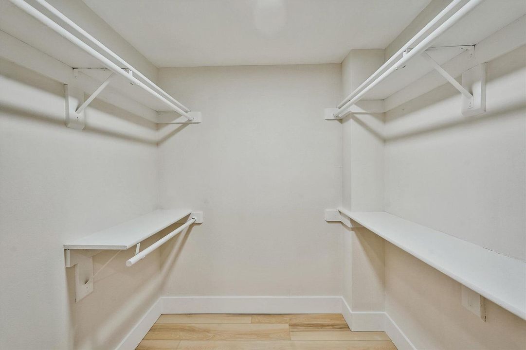 21-5220 Las Verdes Circle Unit 321-21