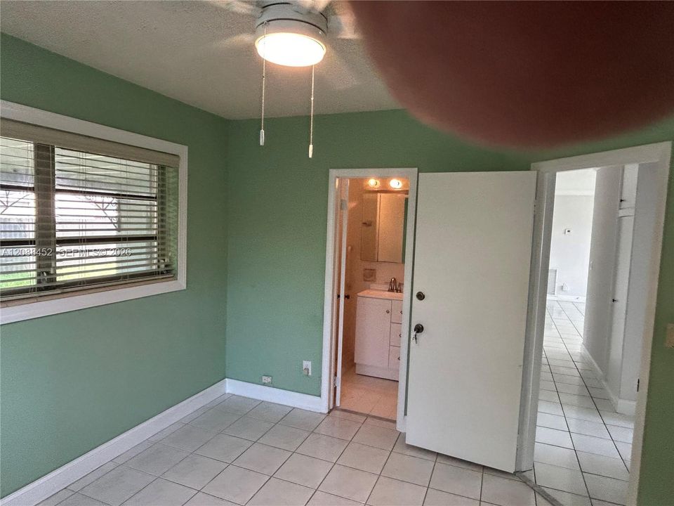 For Rent: $3,500 (3 beds, 2 baths, 1666 Square Feet)