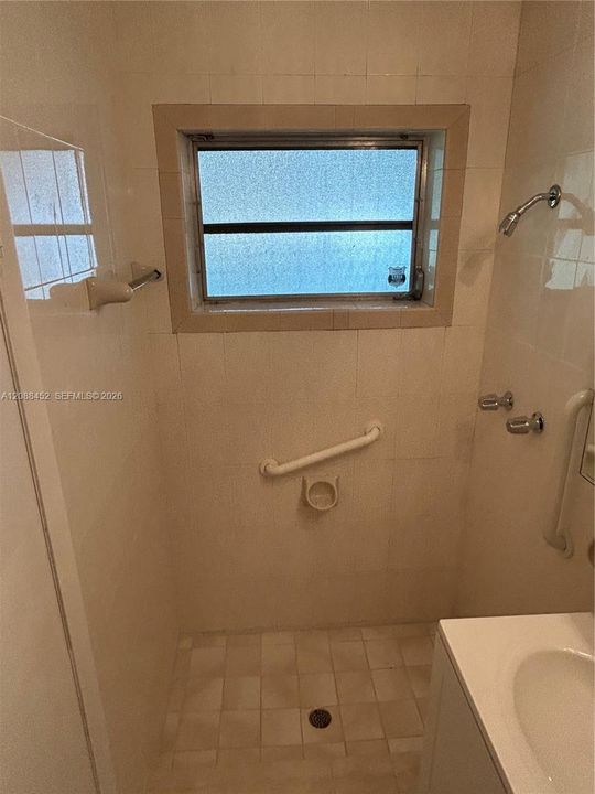 For Rent: $3,500 (3 beds, 2 baths, 1666 Square Feet)