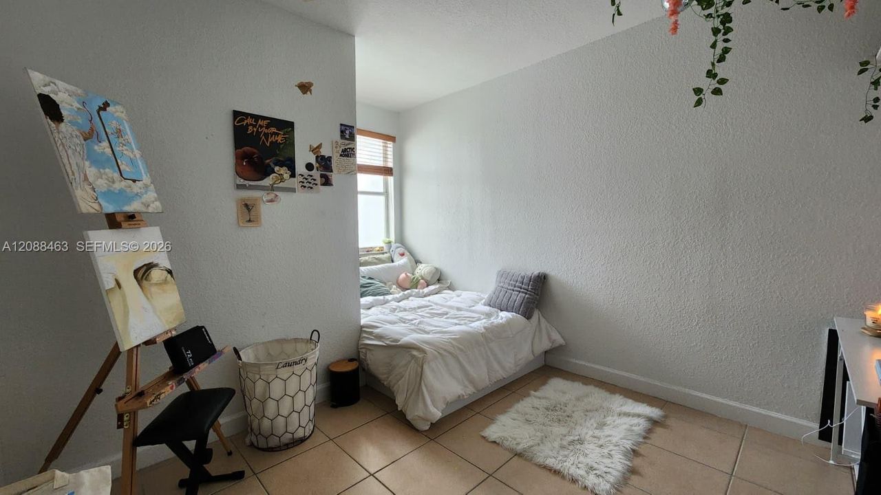 For Rent: $2,900 (3 beds, 2 baths, 1450 Square Feet)